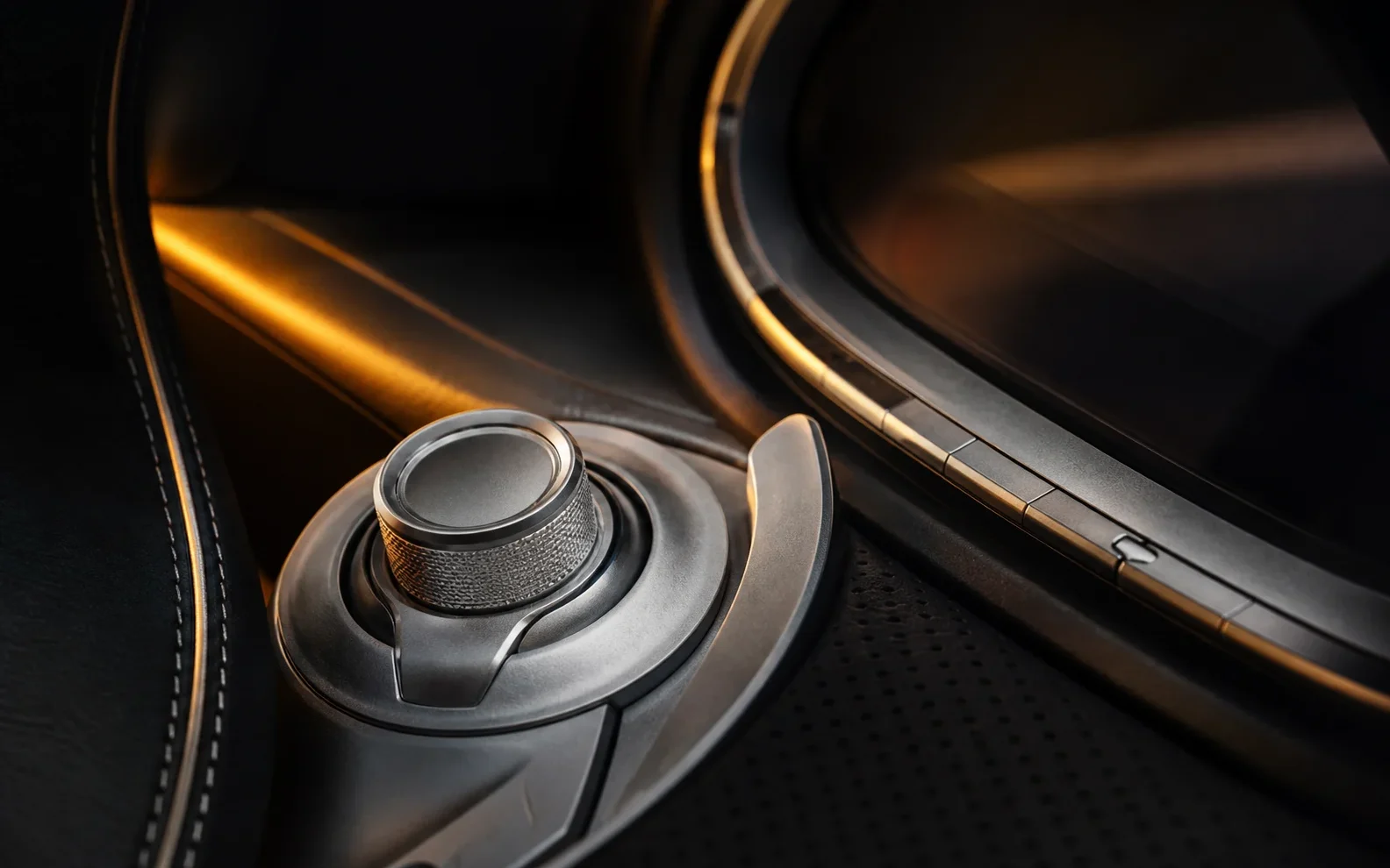 Титановый физический контроллер в салоне VANTA